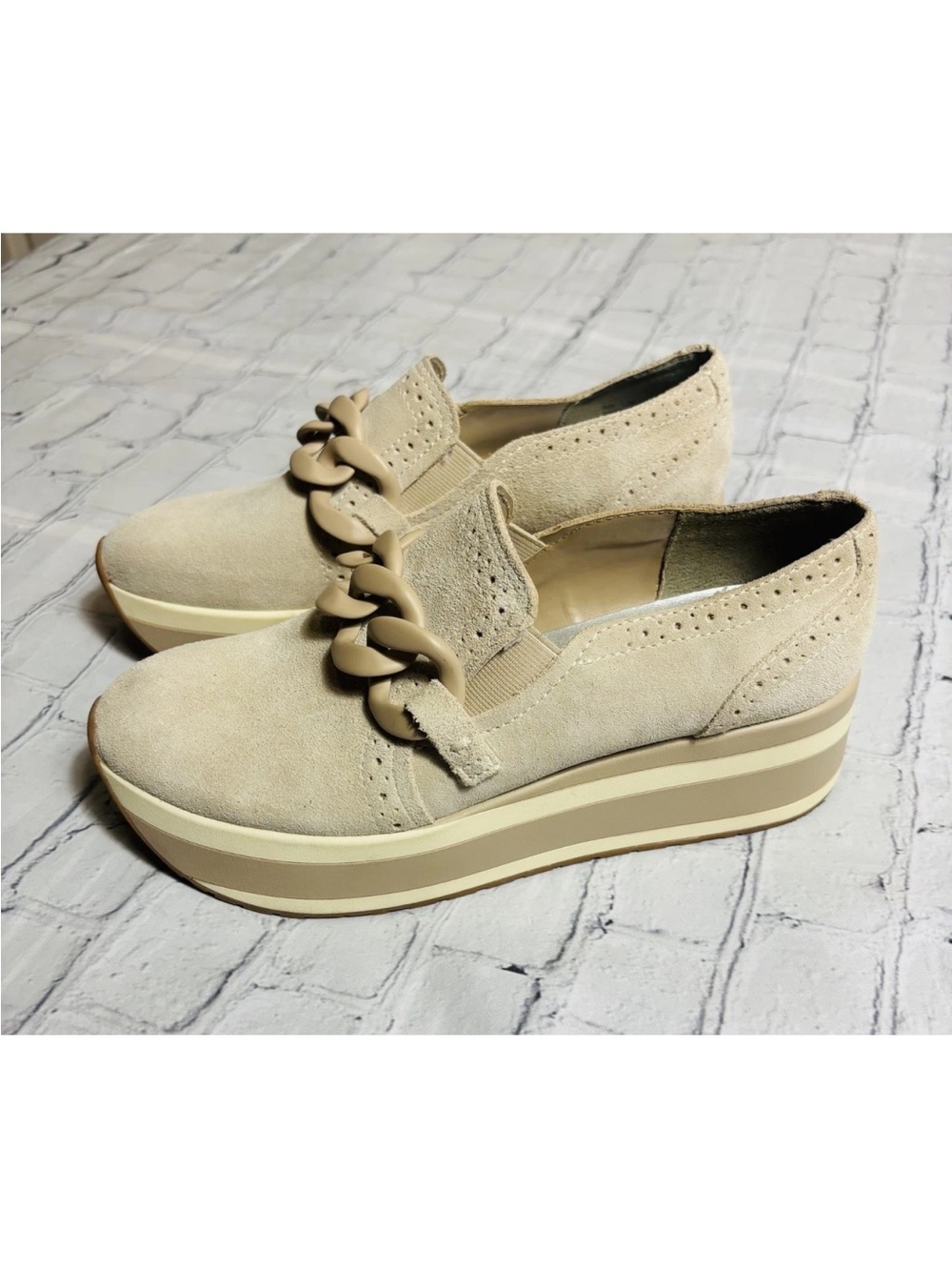 Dolce Vita Jhenee Suede Dune Platform Slip On Sneaker Shoes Size Women 6.5 M